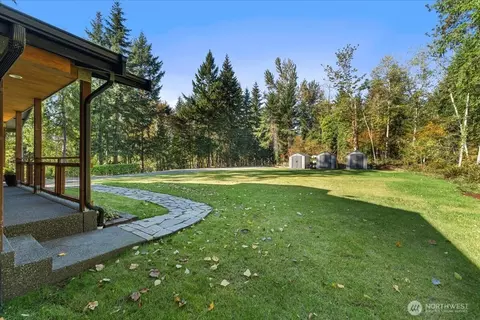 Exterior - 46434 288th Pl SE, Enumclaw, WA 98022 photo 5 of 9