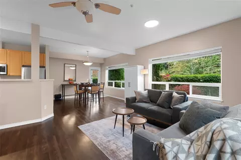 504 Darby Dr #111, Bellingham, WA 98226