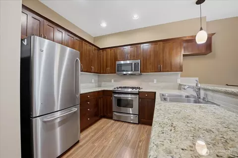 Kitchen - 2115 201st Pl SE #A4, Bothell, WA 98012 photo 2 of 3