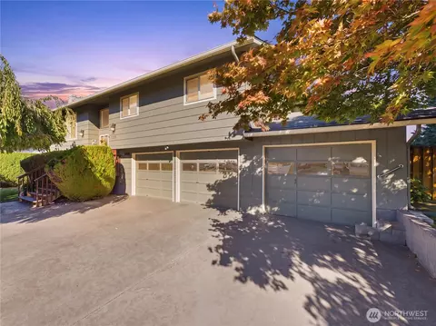 1115 Dale St SE, East Wenatchee, WA 98802