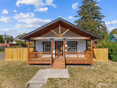 427 S 54th St, Tacoma, WA 98408