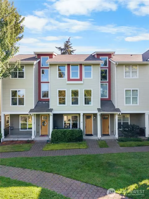3133 SW Raymond St, Seattle, WA 98126