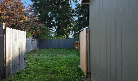 Exterior - 12117 223 Ave E, Sumner, WA 98391 photo 4 of 5