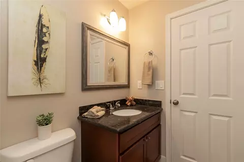 Bath - 12117 223 Ave E, Sumner, WA 98391 photo 4 of 4