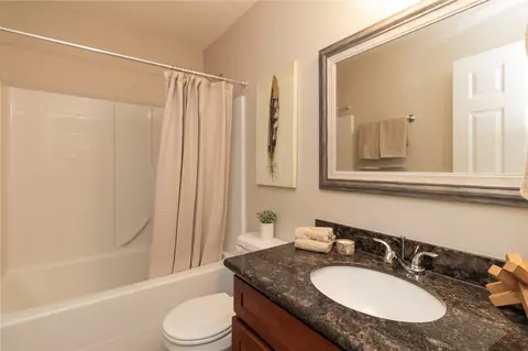 Bath - 12117 223 Ave E, Sumner, WA 98391 photo 3 of 4