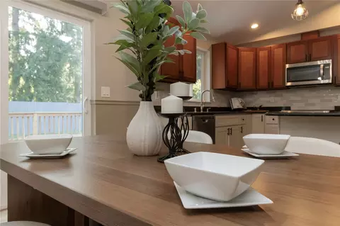 Dining - 12117 223 Ave E, Sumner, WA 98391 photo 3 of 4