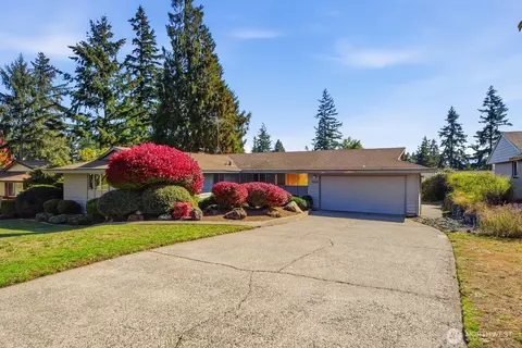 860 170th Pl NE, Bellevue, WA 98008