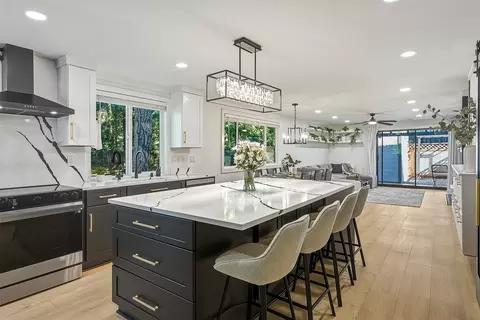 Kitchen - 16530 23rd Ave SE #A1, Bothell, WA 98012 photo 4 of 8