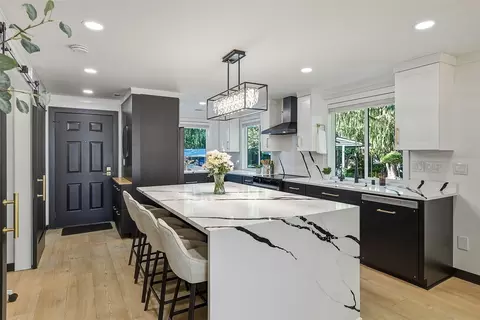 Kitchen - 16530 23rd Ave SE #A1, Bothell, WA 98012 photo 8 of 8