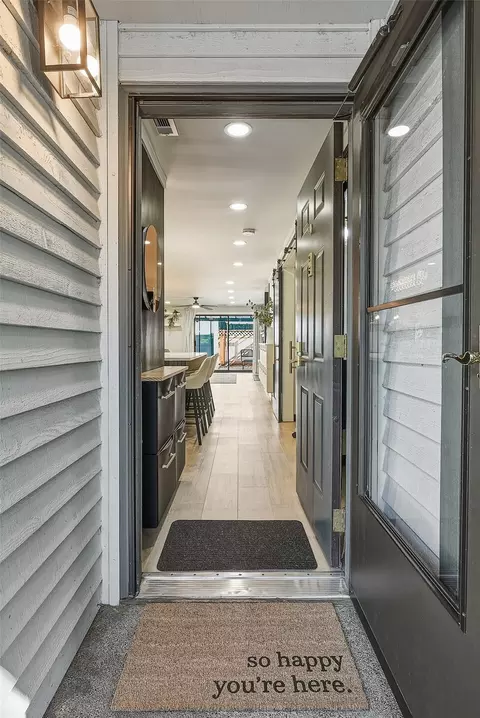 Entry Way - 16530 23rd Ave SE #A1, Bothell, WA 98012 photo 1 of 2
