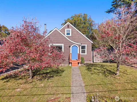 1318 7th Ave SE, Olympia, WA 98501
