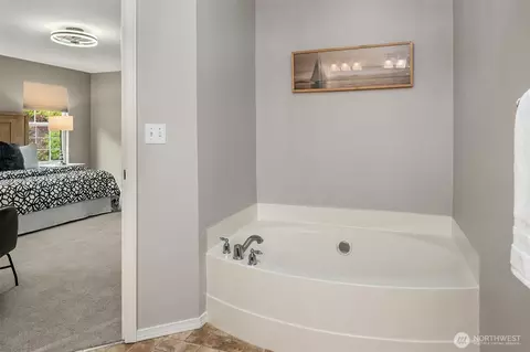 Bath - 23220 27th Dr SE, Bothell, WA 98021 photo 3 of 4