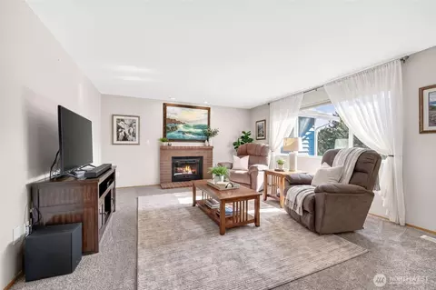 Living - 1723 172nd St SE, Bothell, WA 98012 photo 1 of 2