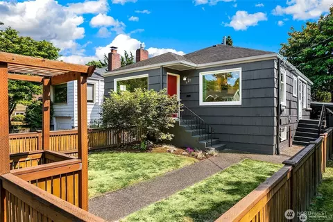 647 NW 51st St, Seattle, WA 98107