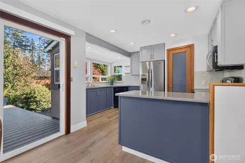 Kitchen - 4911 169th St SE, Bothell, WA 98012 photo 1 of 4