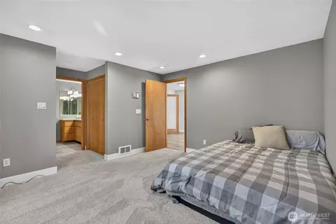 Bedroom - 4911 169th St SE, Bothell, WA 98012 photo 1 of 4