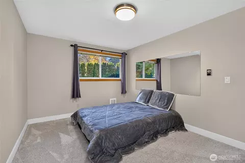 Bedroom - 4911 169th St SE, Bothell, WA 98012 photo 3 of 4