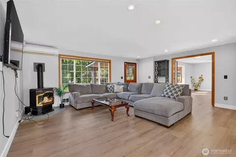 Living - 4911 169th St SE, Bothell, WA 98012 photo 1 of 4