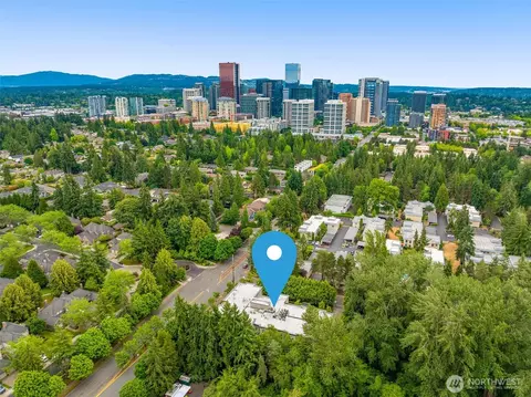 10398 NE 17th St #206, Bellevue, WA 98004