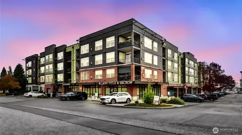 7104 265th St NW #301, Stanwood, WA 98292