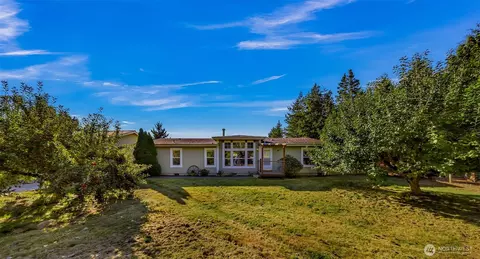 135 Alexa Ln, Lynden, WA 98264