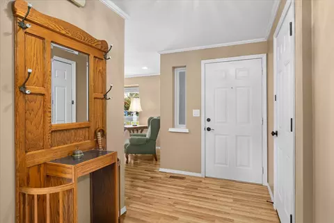 Entry Way - 17819 85th Pl NE, Bothell, WA 98011 photo 2 of 2