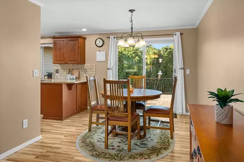 Dining - 17819 85th Pl NE, Bothell, WA 98011 photo 1 of 1