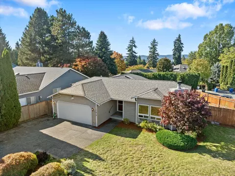 View/Area - 17819 85th Pl NE, Bothell, WA 98011 photo 2 of 9
