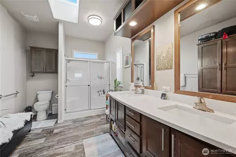 Bath - 23825 15th Ave SE #41, Bothell, WA 98021 photo 1 of 2
