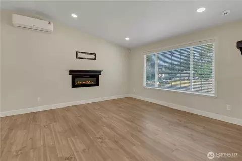 Living - 902 194th St E, Spanaway, WA 98387 photo 2 of 5