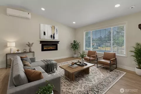 Living - 902 194th St E, Spanaway, WA 98387 photo 3 of 5
