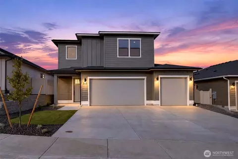 563 S Oasis Loop, East Wenatchee, WA 98802