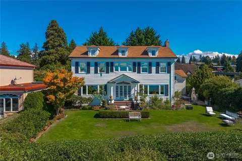 3233 Magnolia Blvd W, Seattle, WA 98199