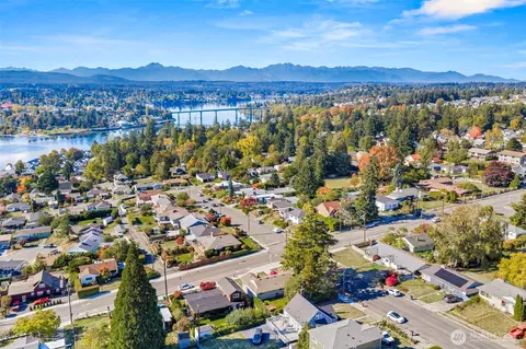 View/Area - 2139 E 17th St, Bremerton, WA 98310 photo 5 of 5
