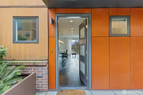 3300 NE 65th St #217, Seattle, WA 98115