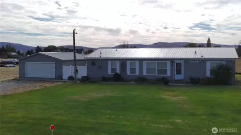 86 Miller Rd, Omak, WA 98841