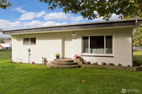 4201 340th Pl SE, Fall City, WA 98024