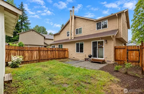 Exterior - 2114 186th Pl SE, Bothell, WA 98012 photo 4 of 4