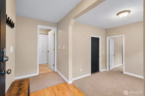 Entry Way - 2114 186th Pl SE, Bothell, WA 98012 photo 1 of 2