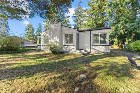 20037 15th Ave NE, Shoreline, WA 98155