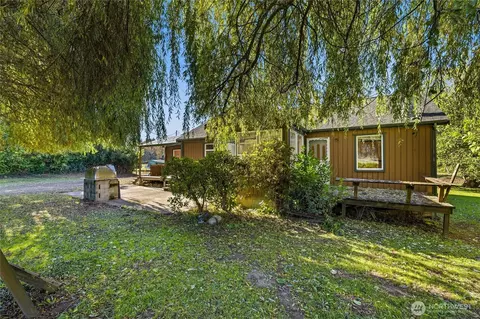 Exterior - 7501 Oat Coles Rd, Everson, WA 98247 photo 2 of 3