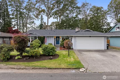 7416 95th Ave SW, Lakewood, WA 98498