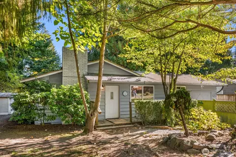 14048 75th Ave NE, Kirkland, WA 98034