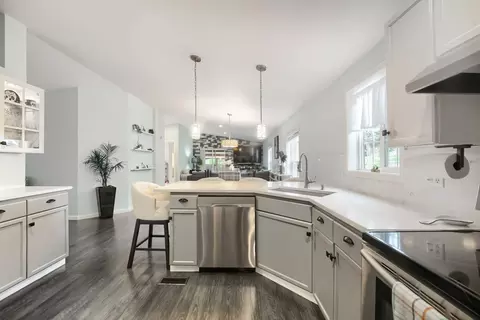 Kitchen - 5126 157th Ave E #3, Sumner, WA 98390 photo 2 of 3