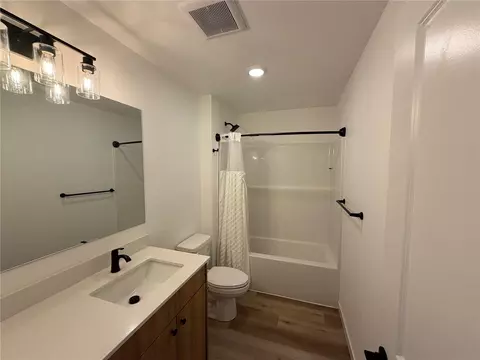 Bath - 721 E 5th St, Nooksack, WA 98276 photo 1 of 3