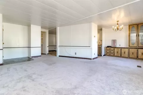 Living - 15218 50th St E #40, Sumner, WA 98390 photo 3 of 9