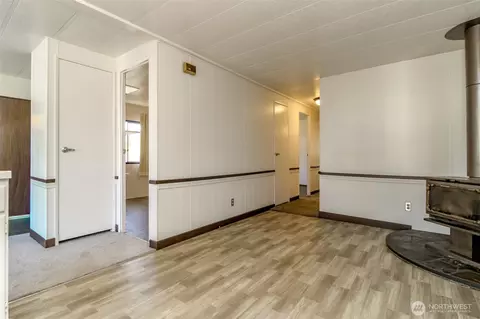 Living - 15218 50th St E #40, Sumner, WA 98390 photo 8 of 9