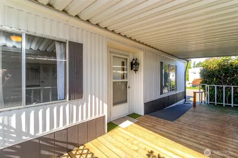 Exterior - 15218 50th St E #40, Sumner, WA 98390 photo 3 of 7