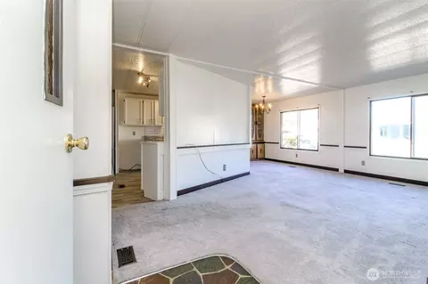 Living - 15218 50th St E #40, Sumner, WA 98390 photo 1 of 9