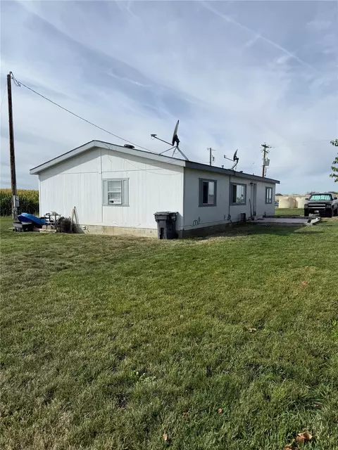 413 Smith Ln, Mesa, WA 99343 photo 5
